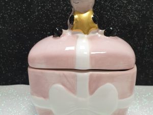 CONTENITORE IN CERAMICA ROSA CON RENNA
