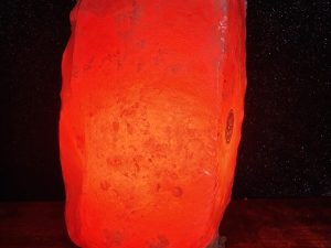 Lampada di sale rossa